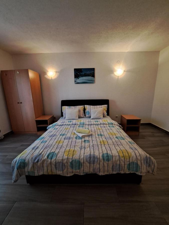 Apartman Morana スルニュ エクステリア 写真