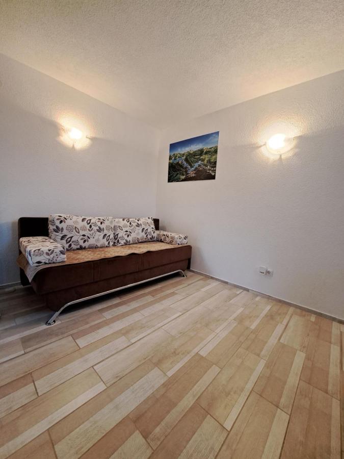 Apartman Morana スルニュ エクステリア 写真