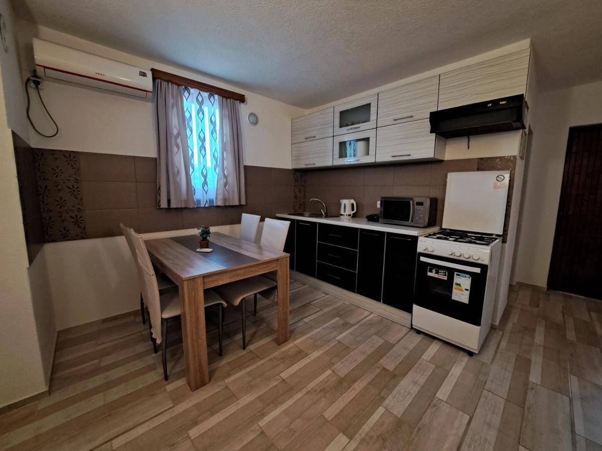 Apartman Morana スルニュ エクステリア 写真